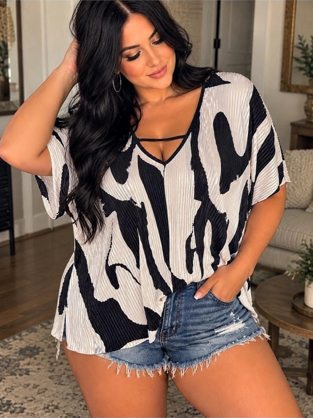 Black & White Abstract Print Pleated V-Neck Top